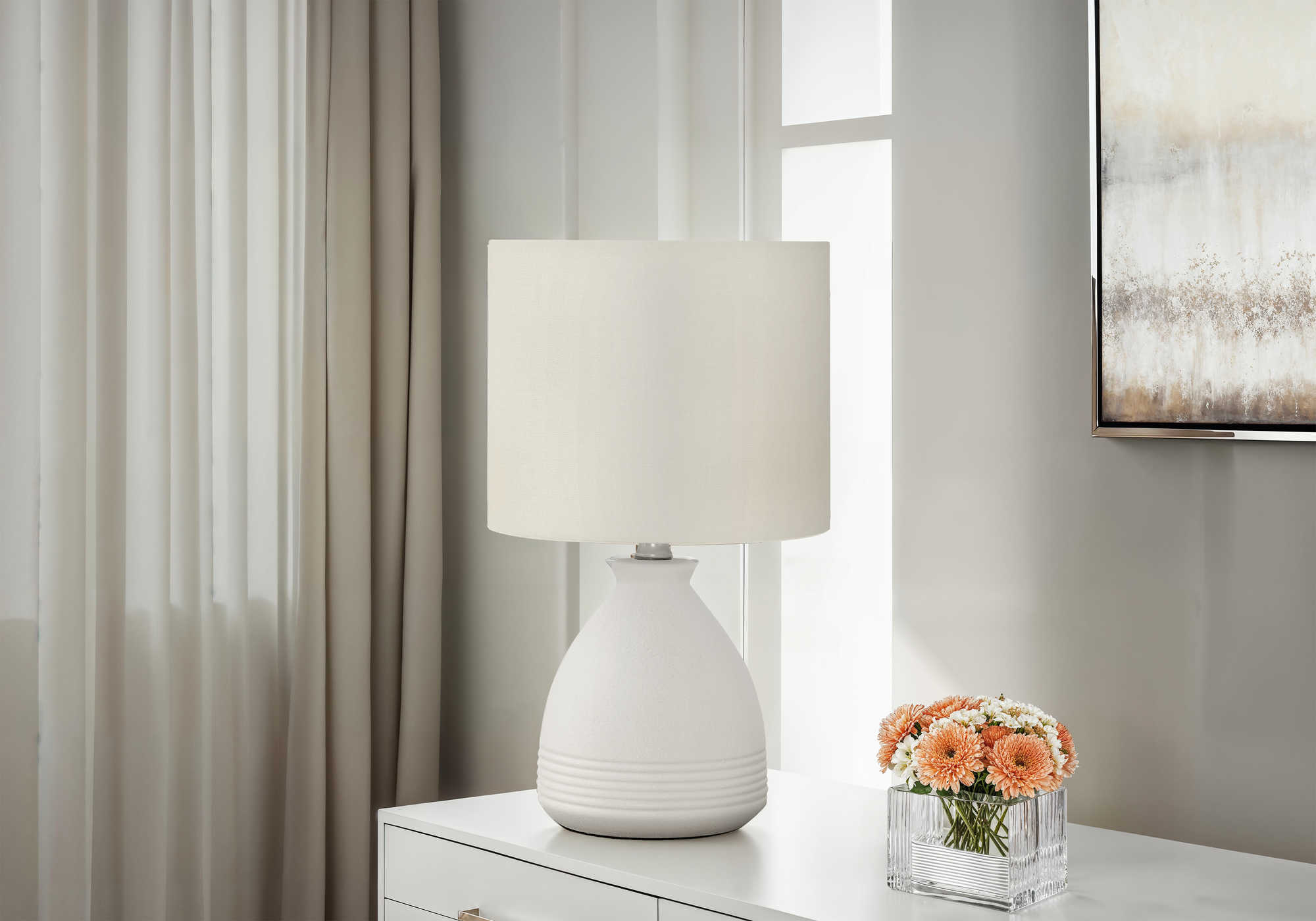 LIGHTING - 17"H IVORY CERAMIC TABLE LAMP