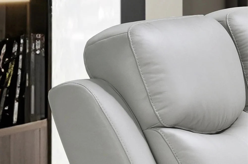 Ensemble de canapés inclinables électriques en cuir gris clair assorti