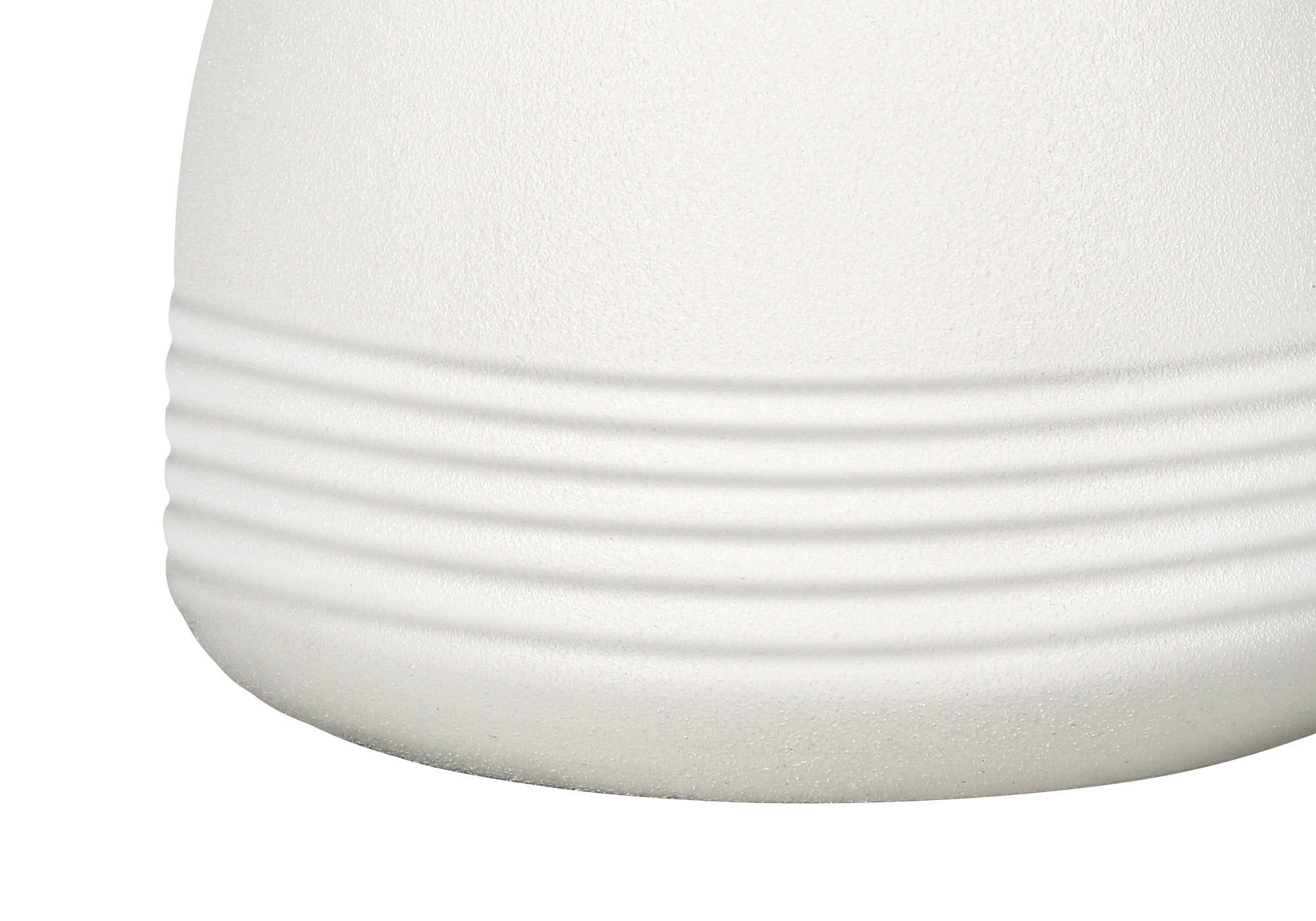 LIGHTING - 17"H TABLE LAMP CREAM CERAMIC / IVORY SHADE