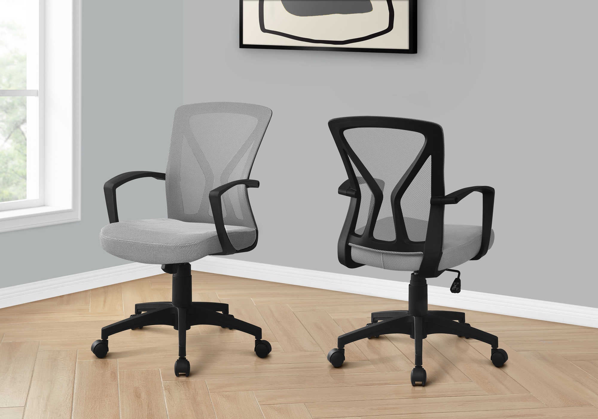OFFICE CHAIR - BLACK / BLACK BASE ON CASTORS