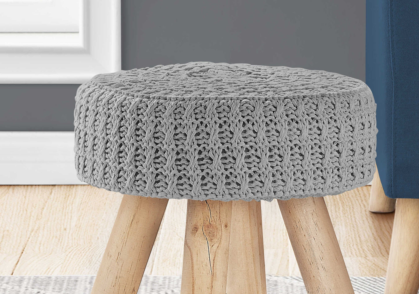 OTTOMAN - GREY KNIT / NATURAL WOOD LEGS